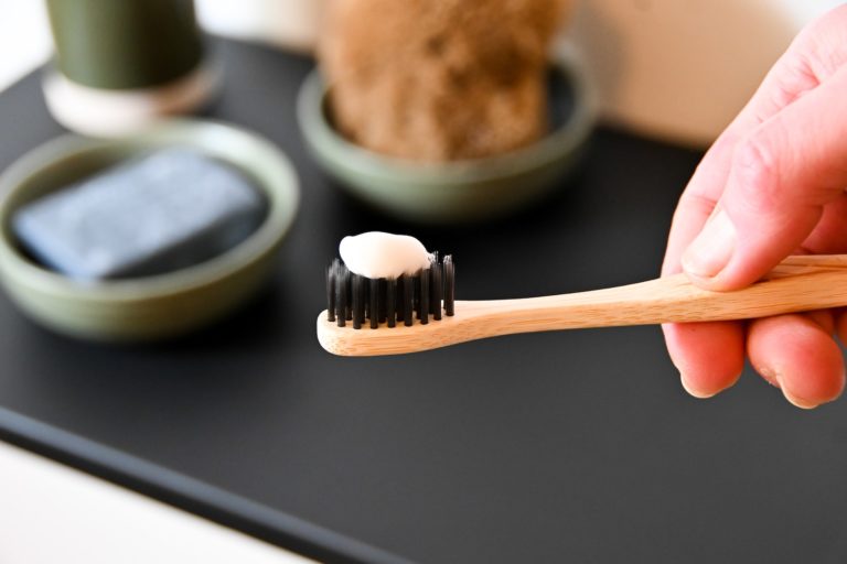 How To Make Zero Waste Toothpaste